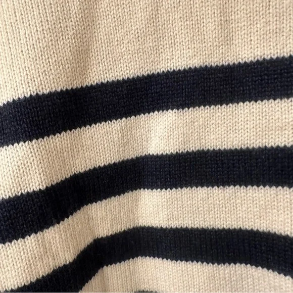 COS %100 Wool Striped Crewneck Sweater in cream black size M - Picture 4 of 6
